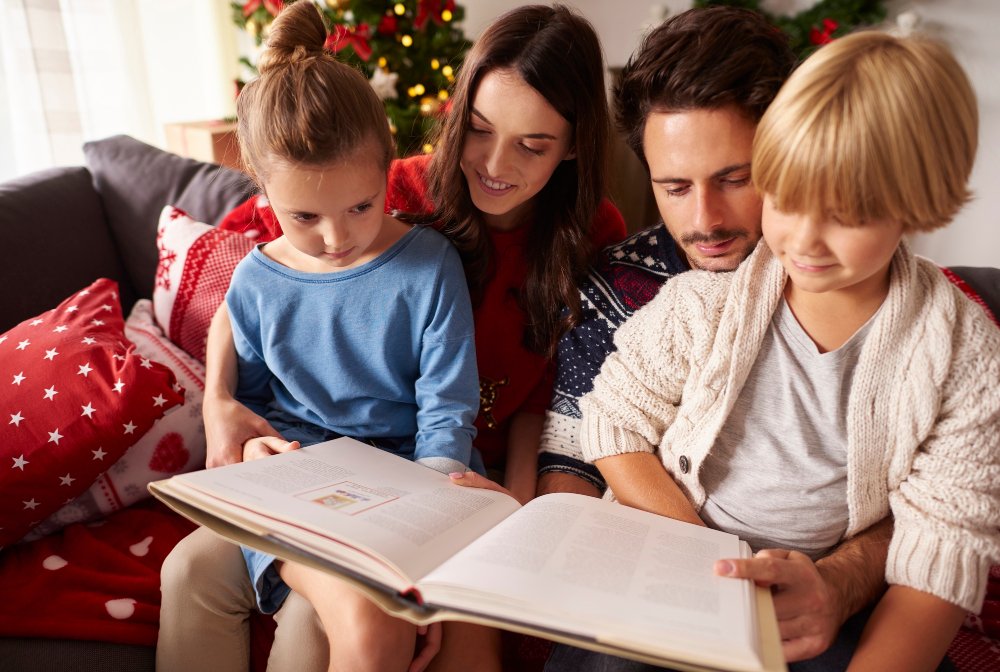 Why Reading Together Enhances Parent-Child Relationships