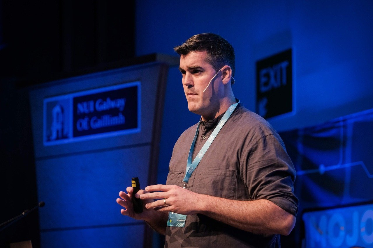 Your Topics | Multiple Stories: The Role of Multiple Perspectives in Sports Reporting